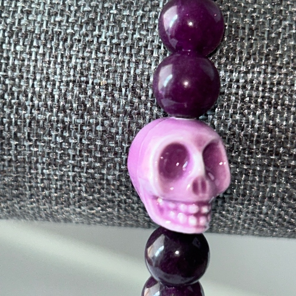 Handmade Purple/Lavender Beaded Stretch Skull Bracelet